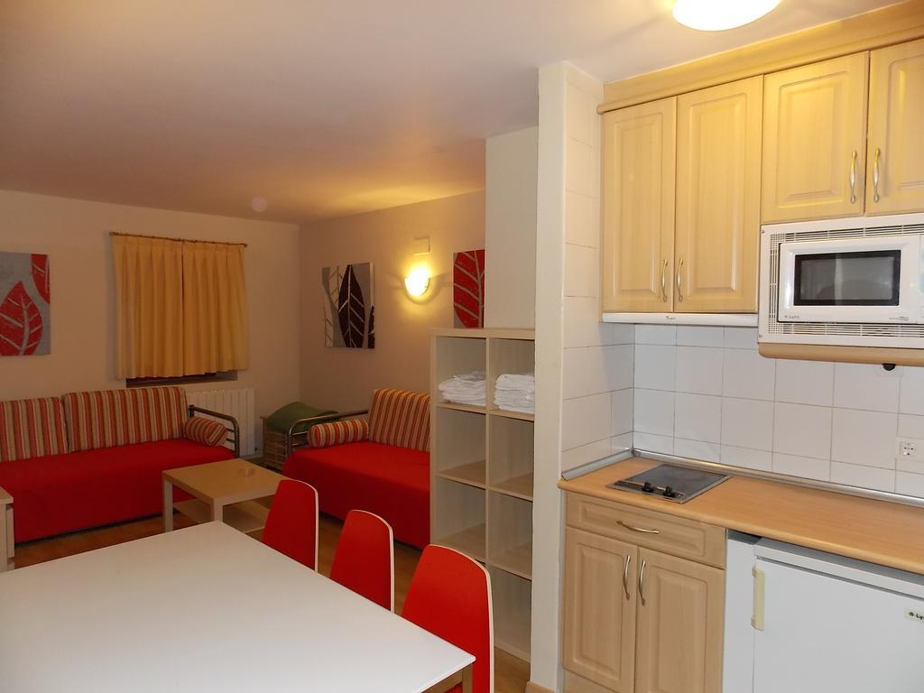 Apartamentos Fidalgo Sandiniés Δωμάτιο φωτογραφία