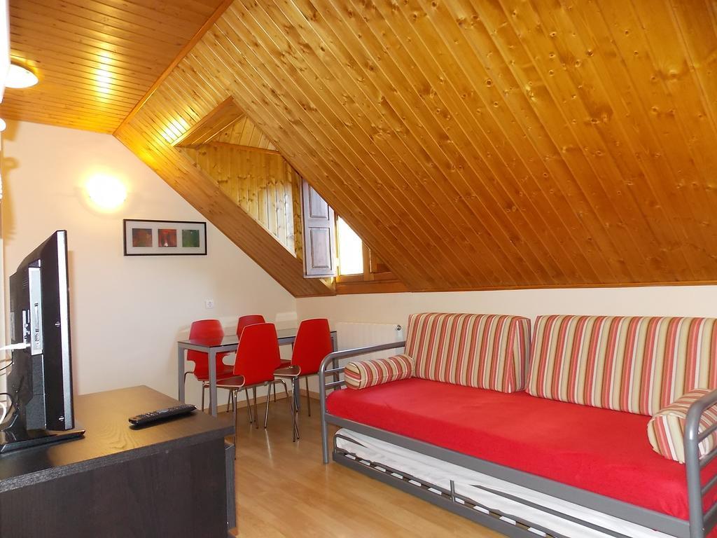 Apartamentos Fidalgo Sandiniés Εξωτερικό φωτογραφία